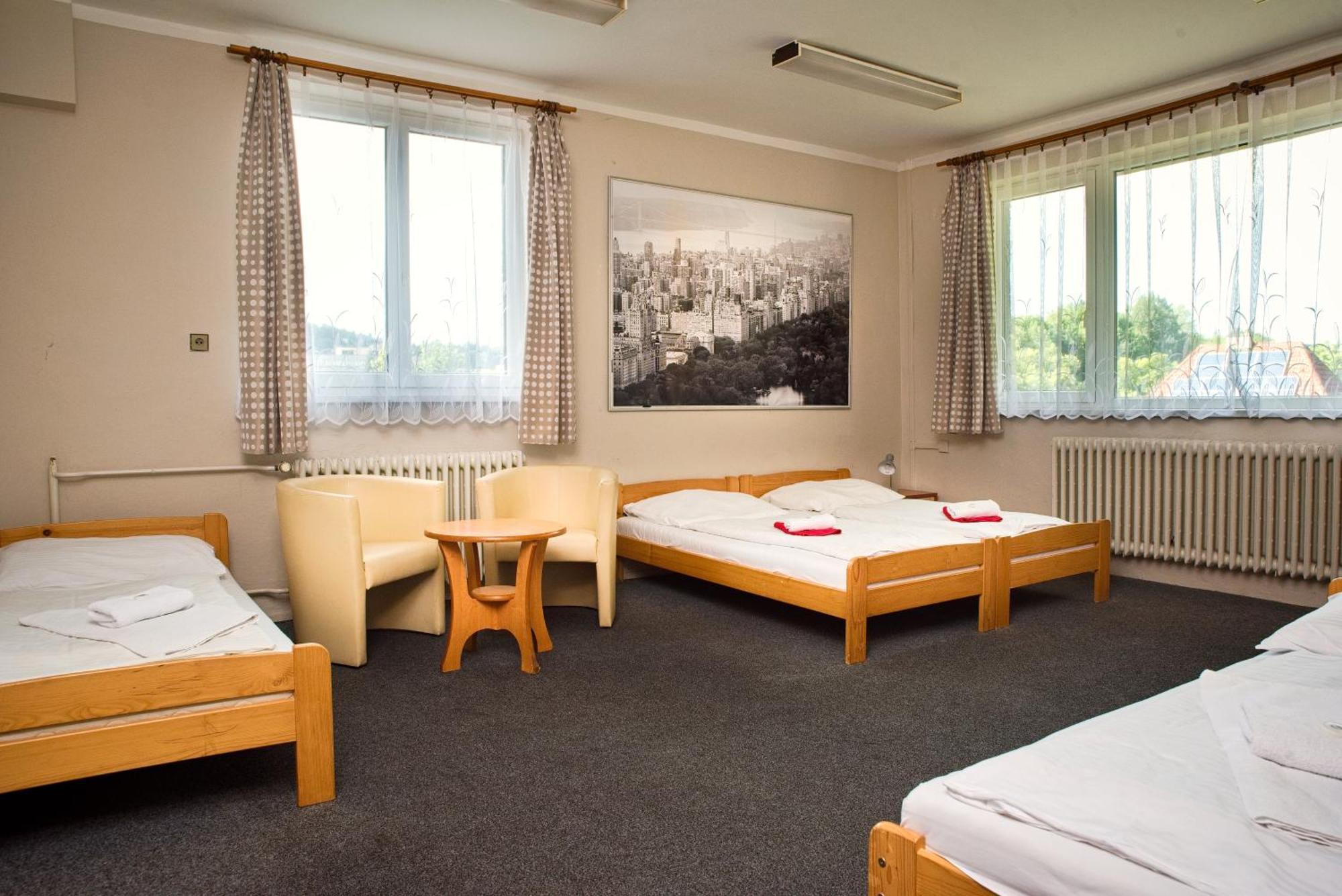 Hotel Zimni Stadion Náchod Dış mekan fotoğraf